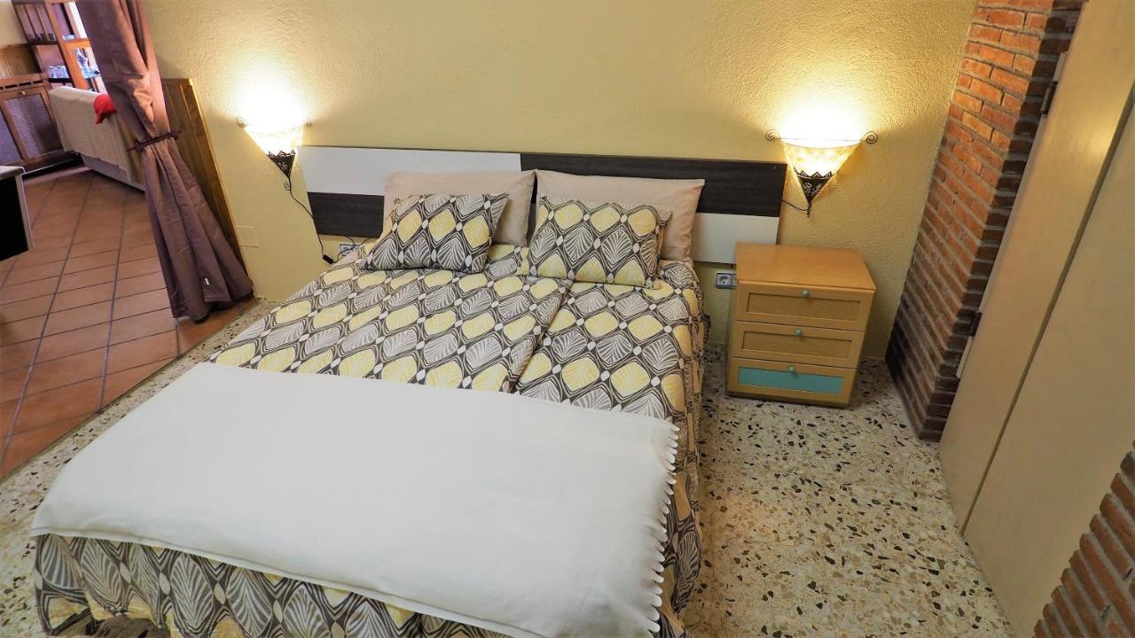 Villa Carolina Mataro Luaran gambar