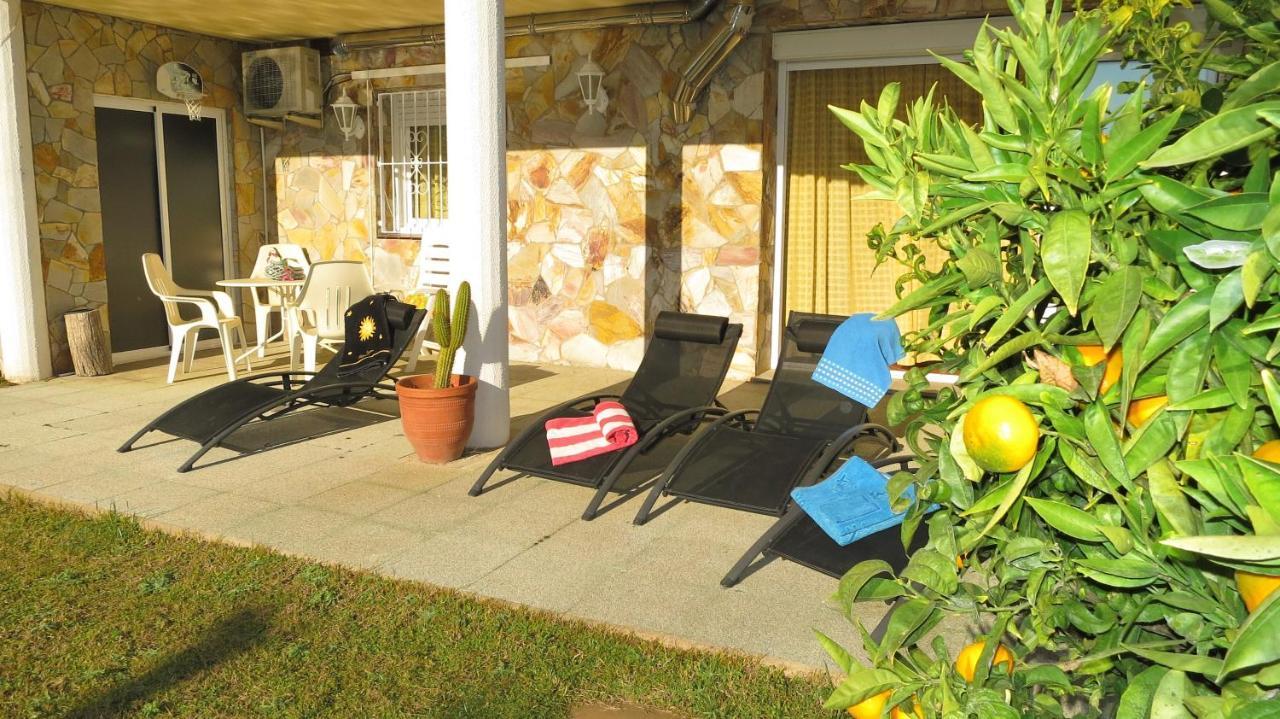 Villa Carolina Mataro Luaran gambar