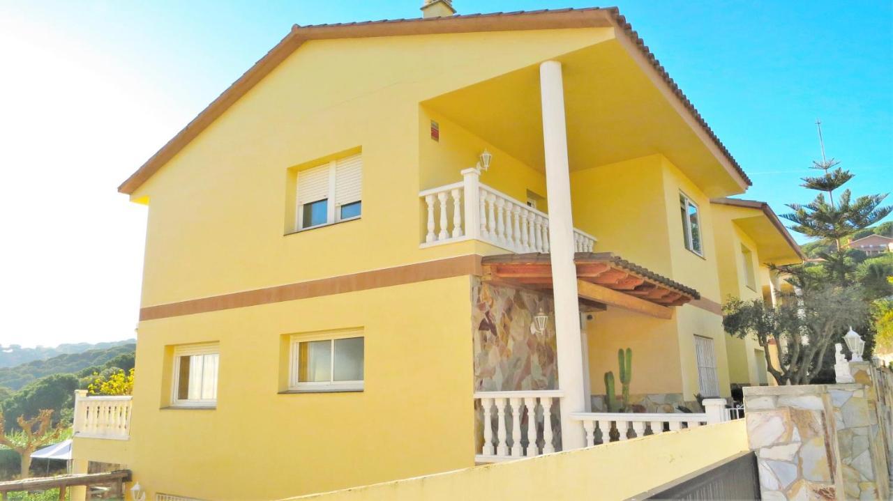 Villa Carolina Mataro Luaran gambar