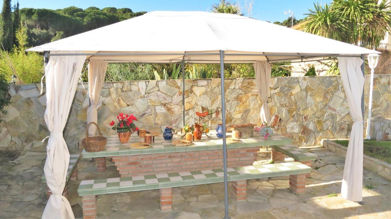 Villa Carolina Mataro Luaran gambar